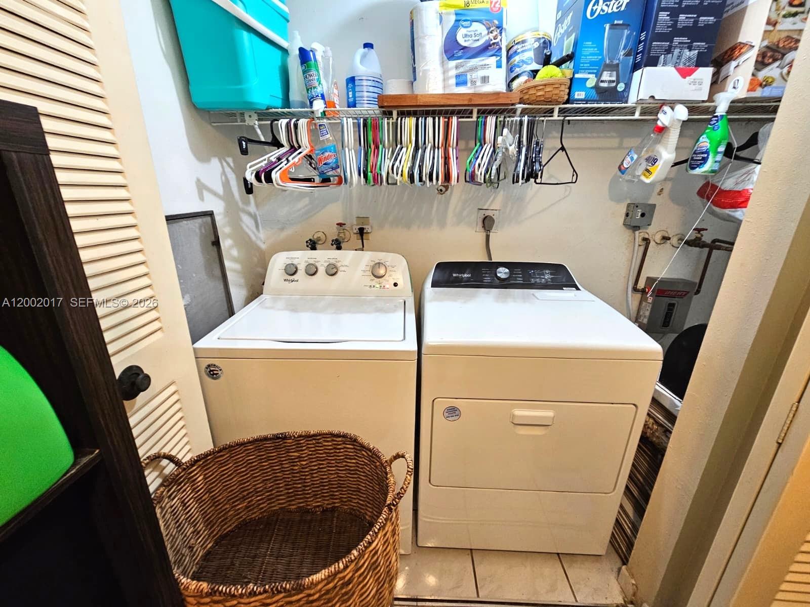 PARK EAST CONDO - Residential Lease