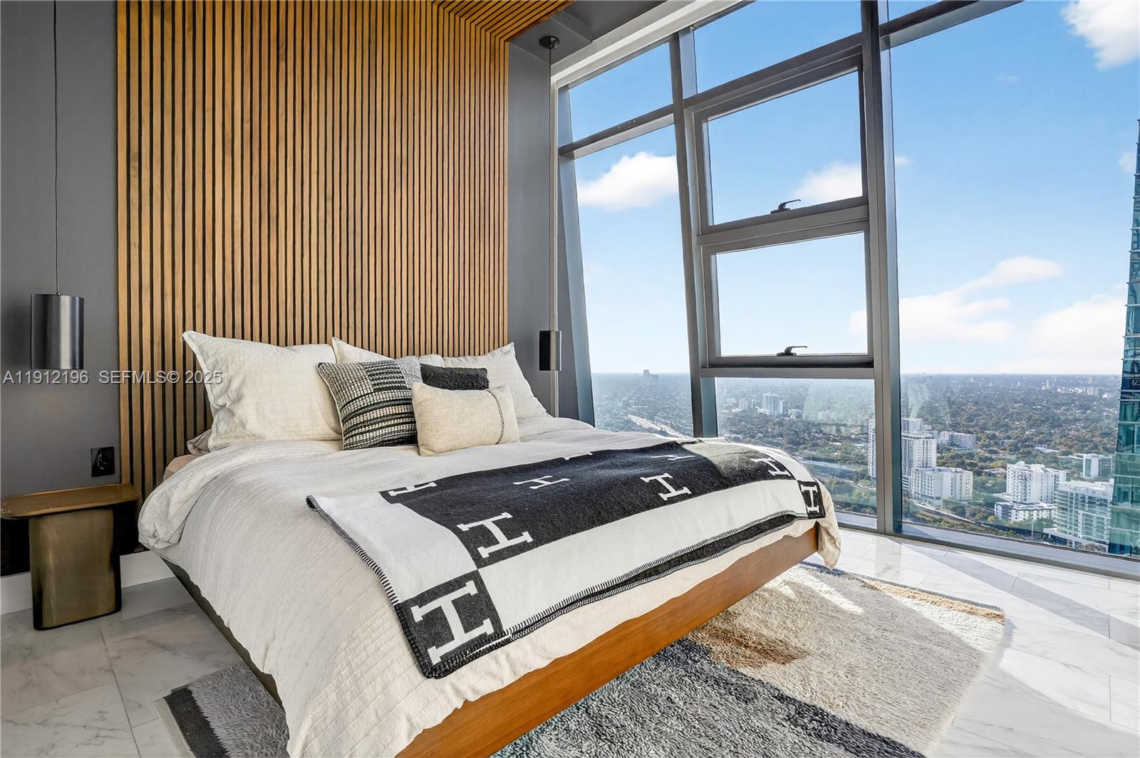 1451 Brickell Ave 4304