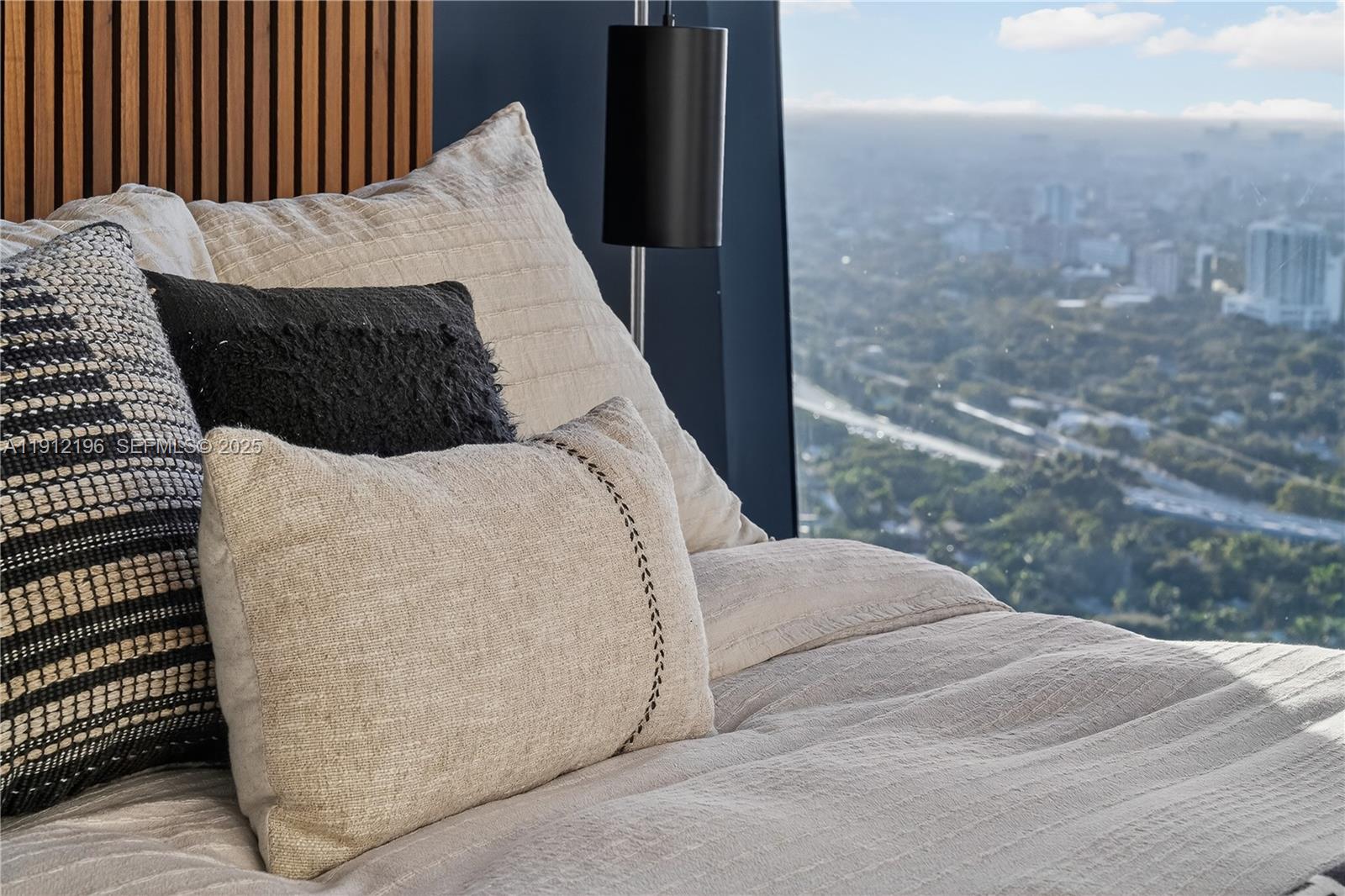 1451 Brickell Ave 4304