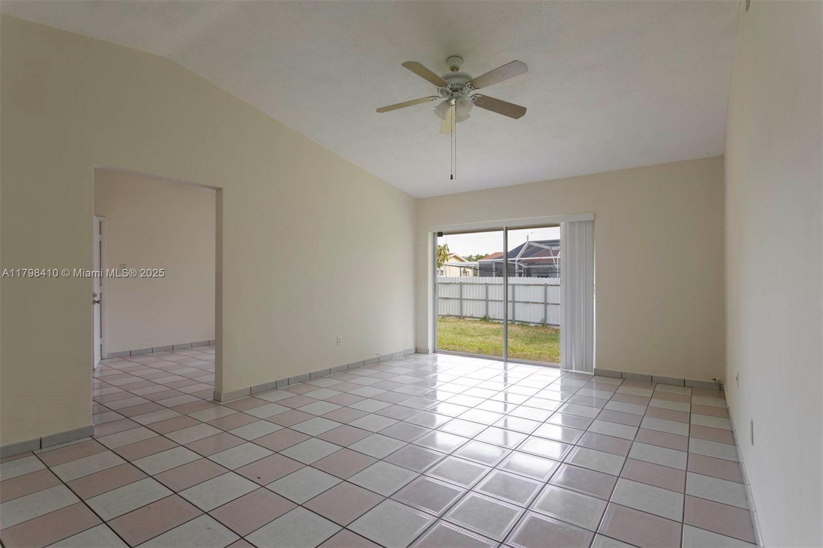 10975 SW 158th Ter