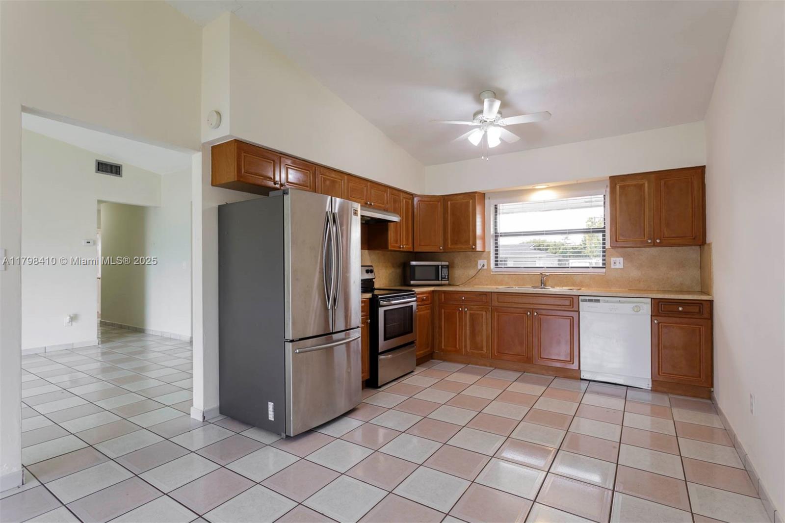 10975 SW 158th Ter