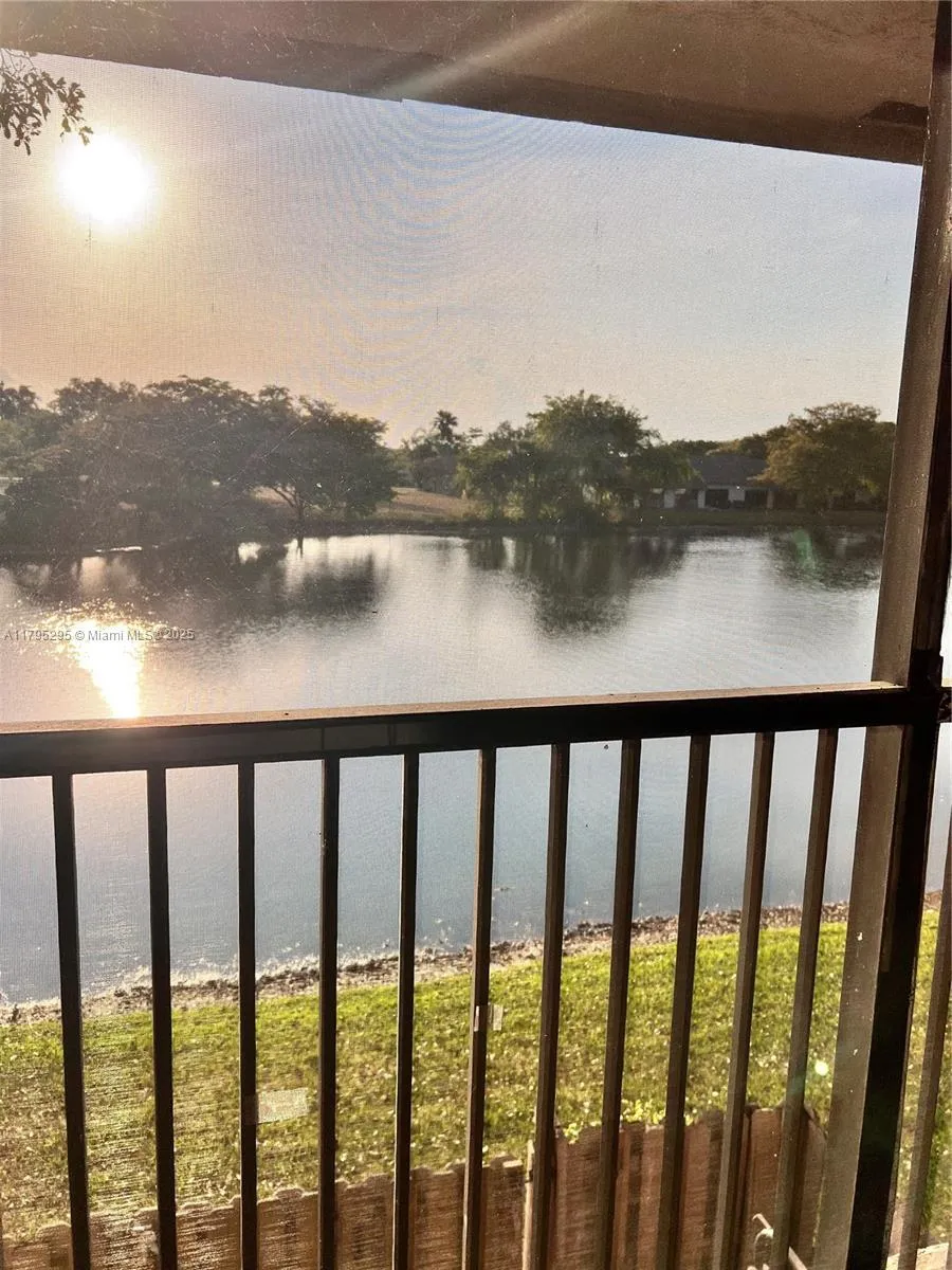 Sunrise, Florida 33351, United States, 2 Bedrooms Bedrooms, ,2 BathroomsBathrooms,Residential,Active,122036