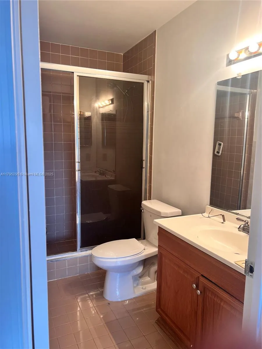 Sunrise, Florida 33351, United States, 2 Bedrooms Bedrooms, ,2 BathroomsBathrooms,Residential,Active,122036