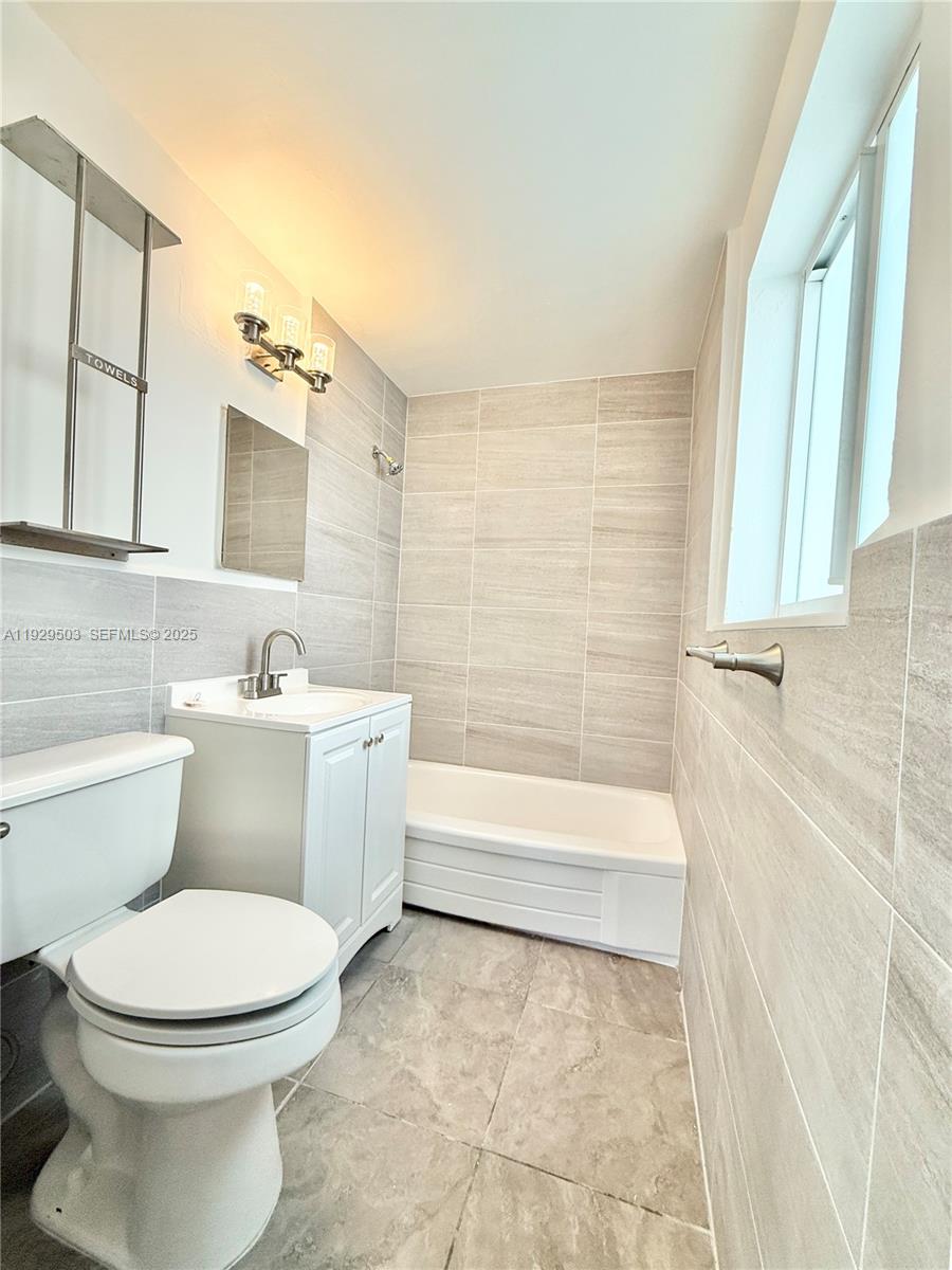 C GAB DOUGLAS SEC - Residential Lease