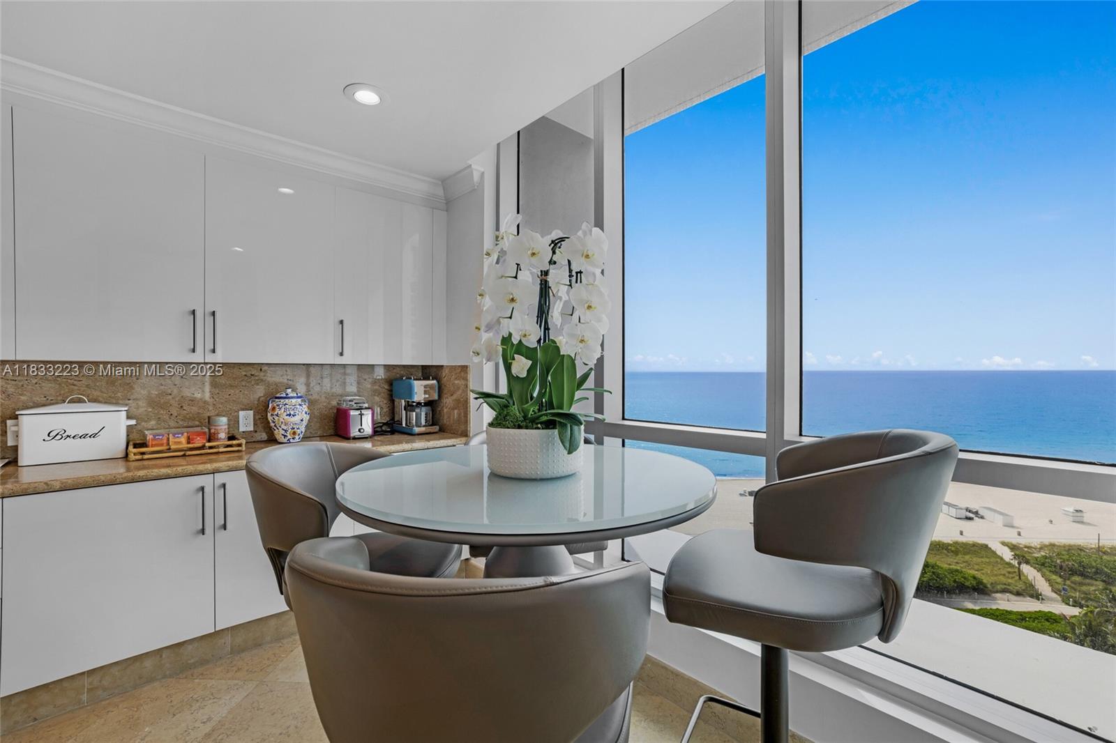 5959 Collins Ave 1404