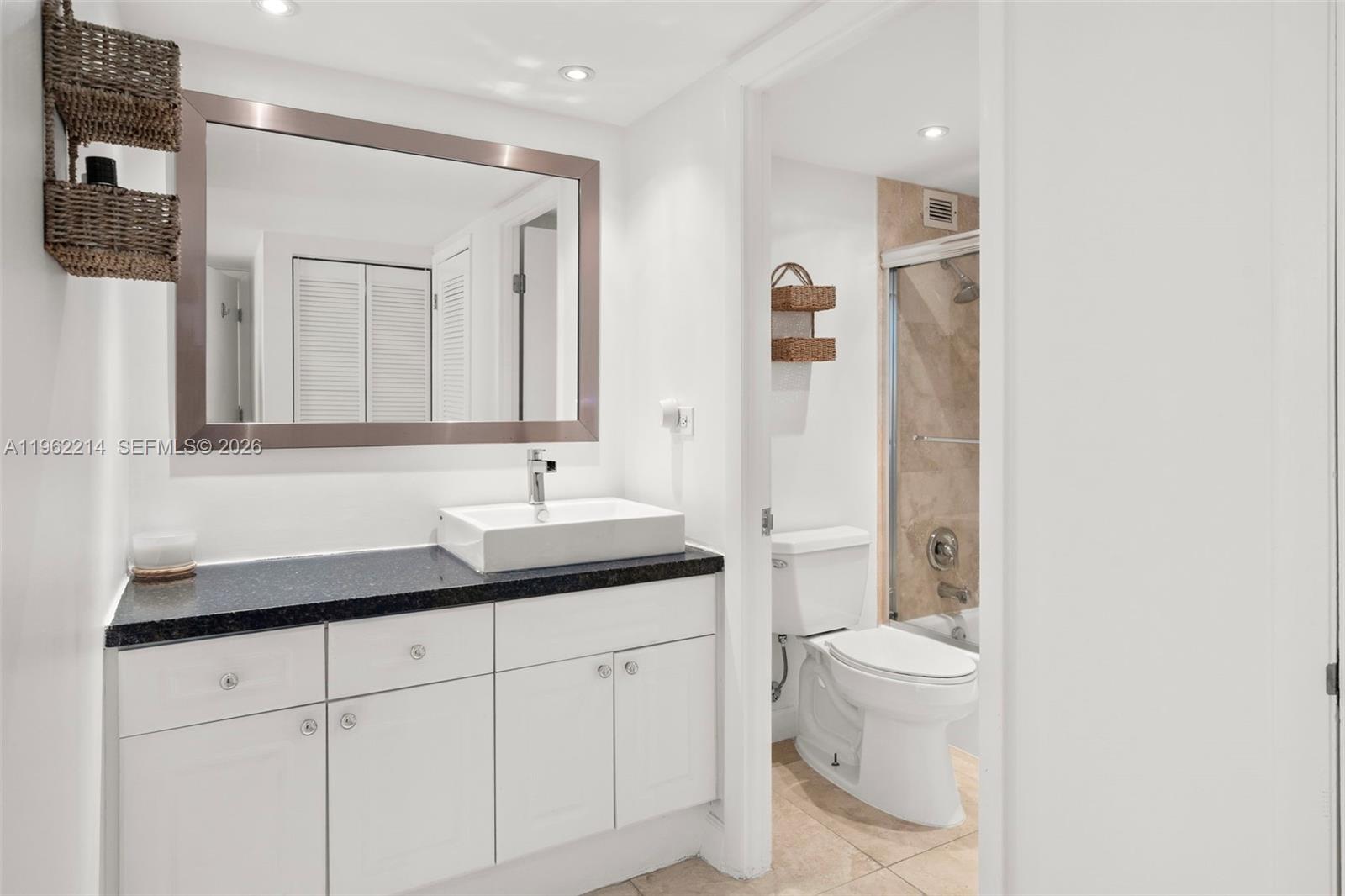 RONEY PALACE CONDO - Residential