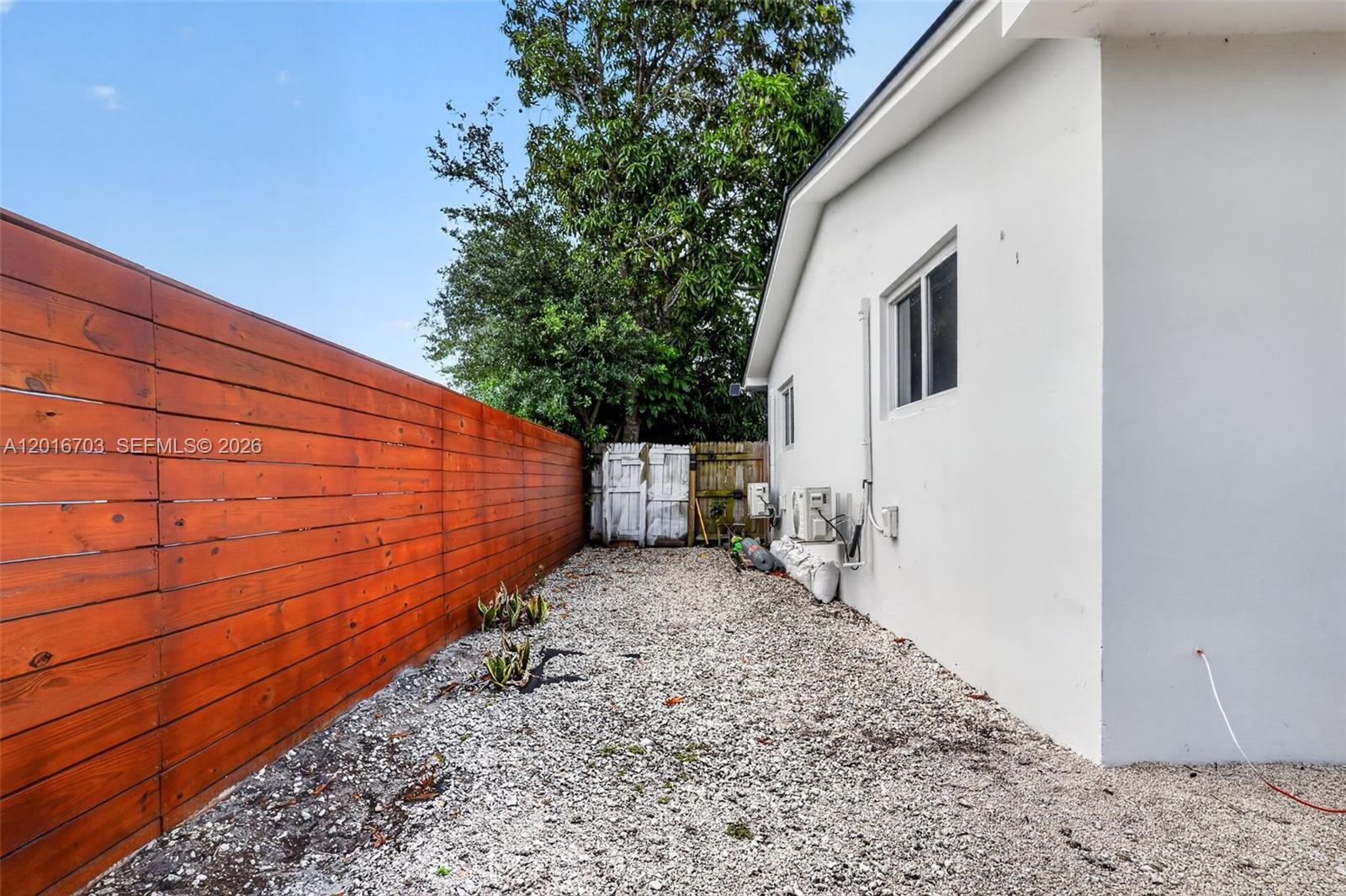 WAWRZYNIAK ACRES NORTH - Residential Lease