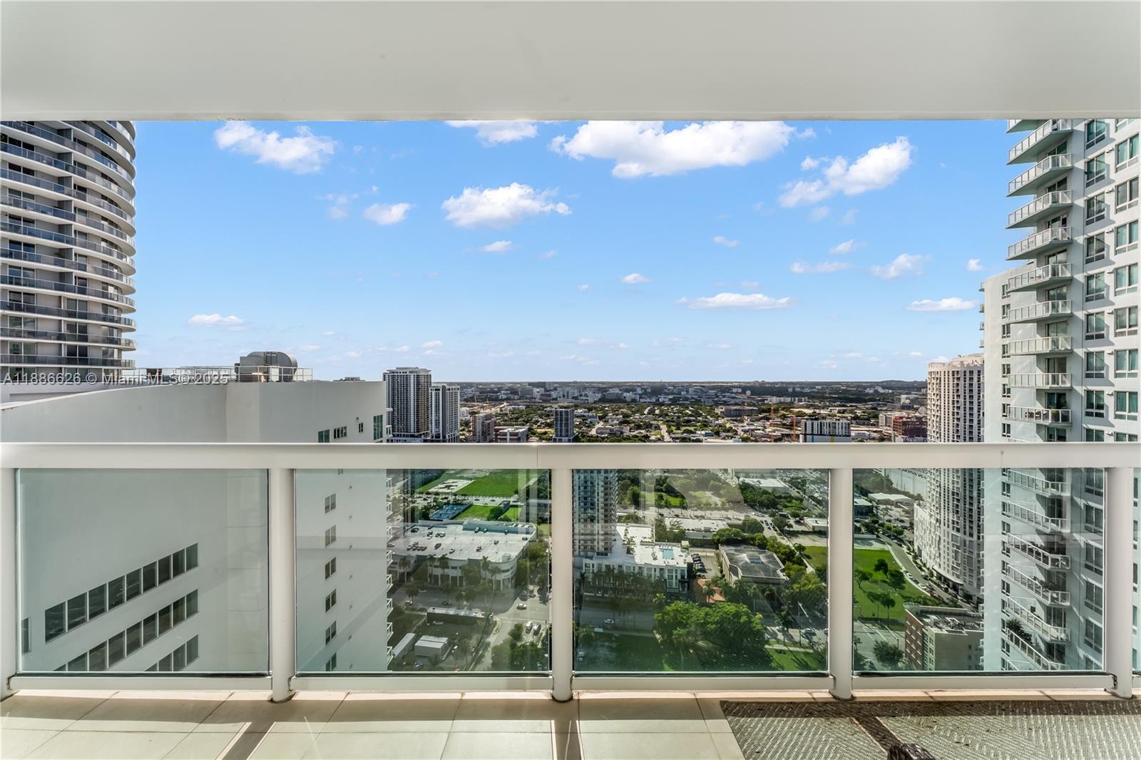1800 N Bayshore Dr 4006