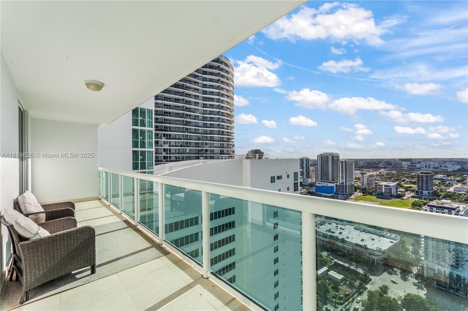 1800 N Bayshore Dr 4006