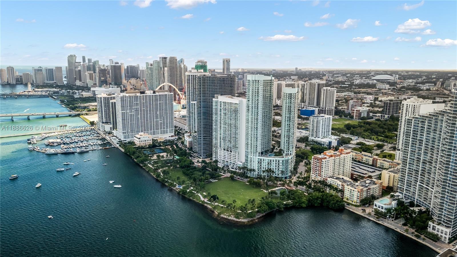 1800 N Bayshore Dr 4006