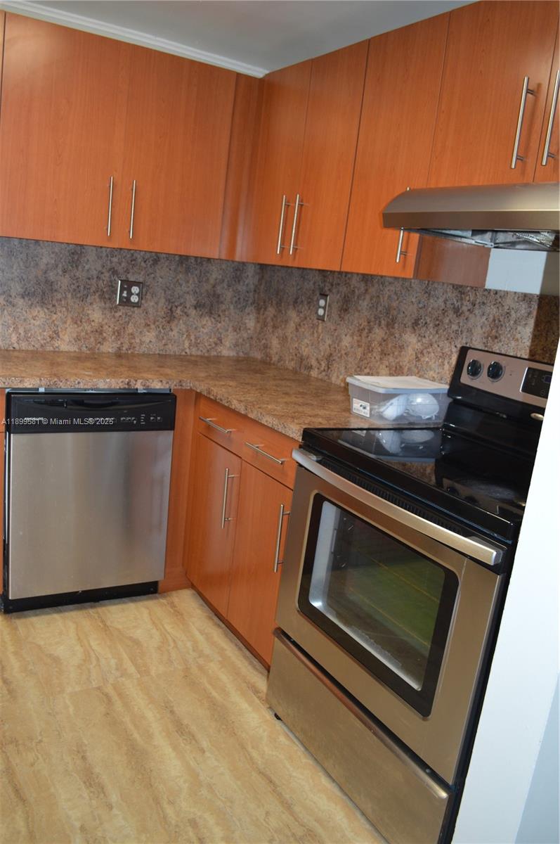 RACQUET CLUB APTS AT BONA - Residential Lease