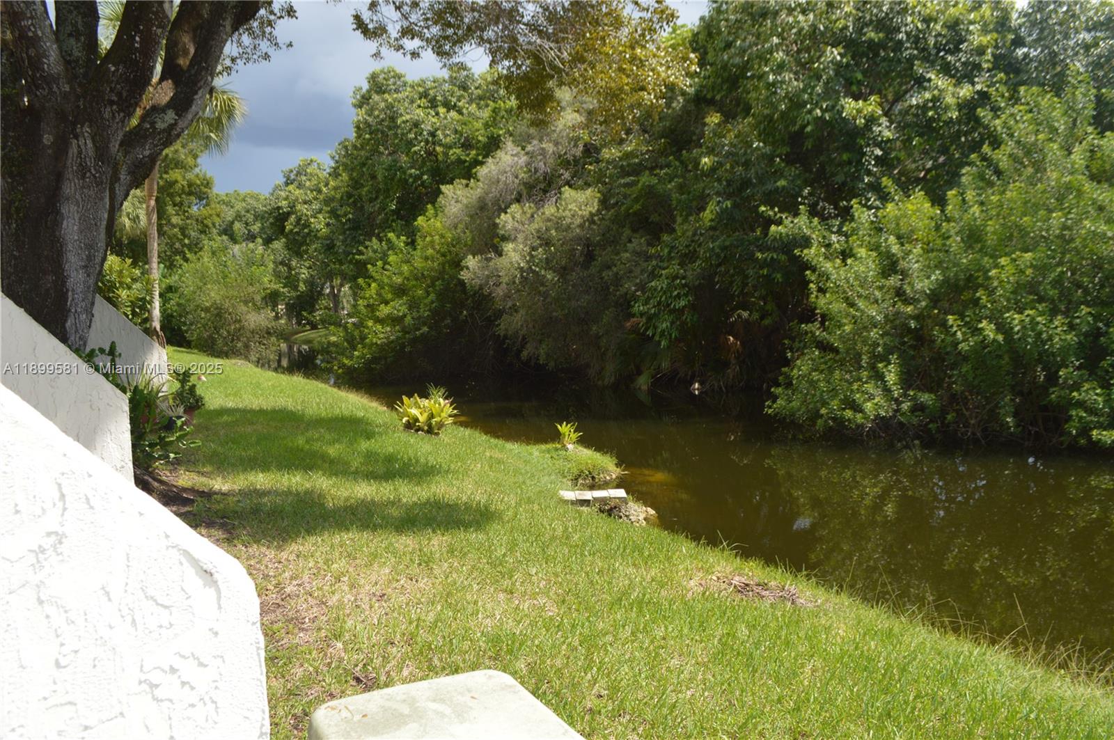 RACQUET CLUB APTS AT BONA - Residential Lease