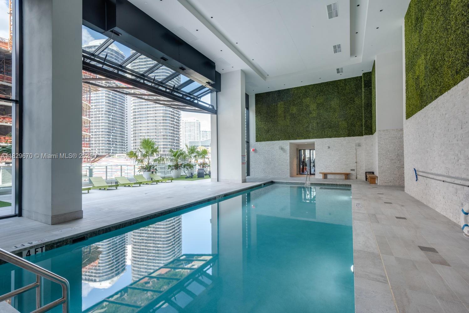 1010 BRICKELL CONDO - Residential