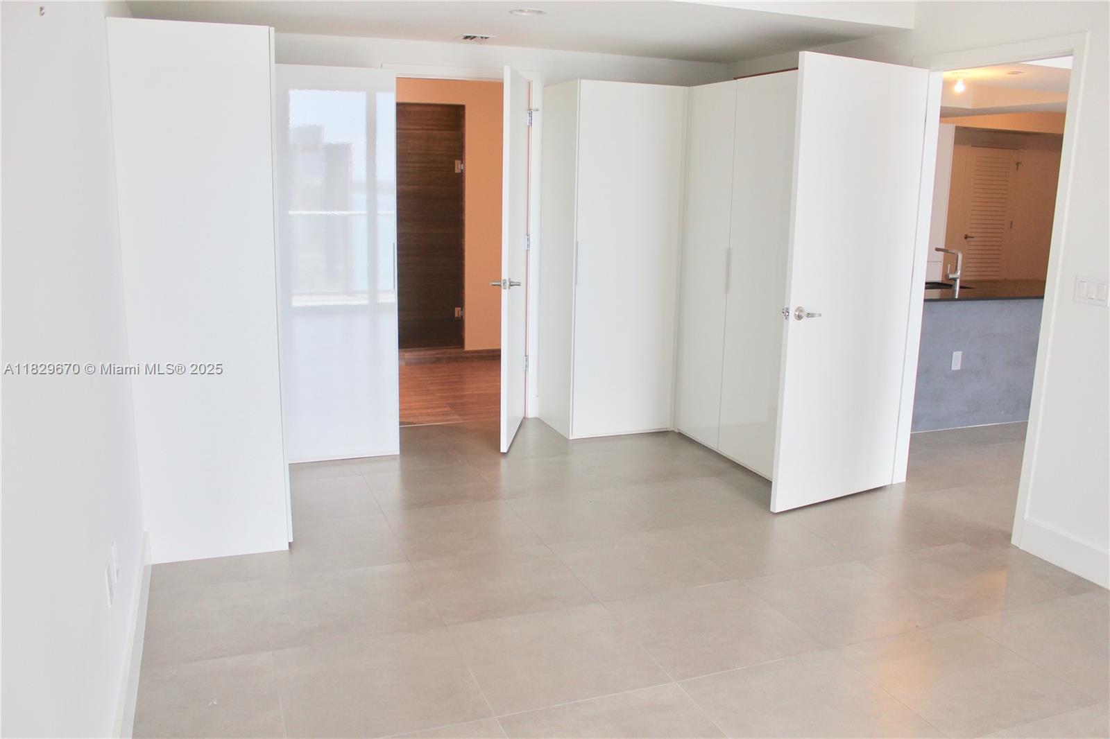 1010 BRICKELL CONDO - Residential