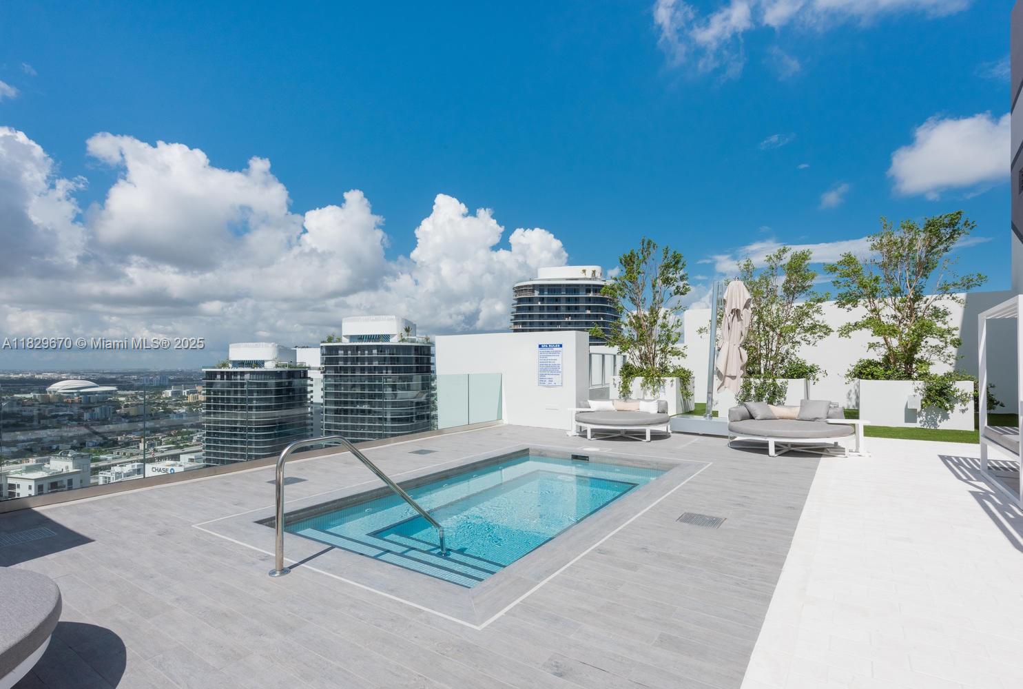 1010 BRICKELL CONDO - Residential