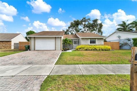 1575 N Goldeneye Ln Homestead FL 33035