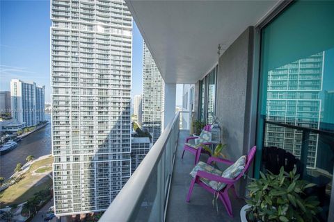 500 Brickell Ave 2703 Miami FL 33131