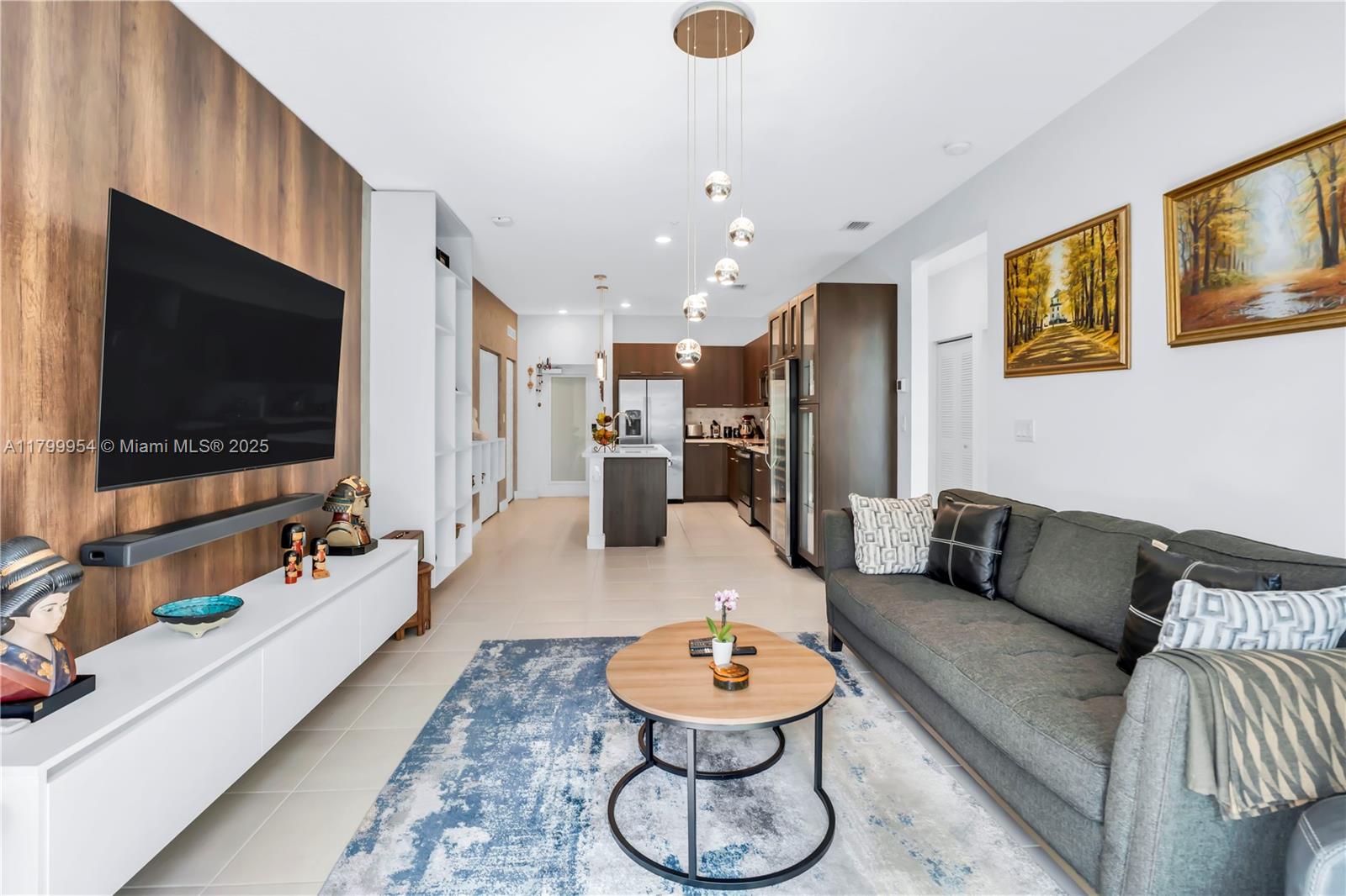 8301 NW 41st St B-305
