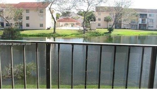 SOUTH LAKE VILLAS CONDO - Residential