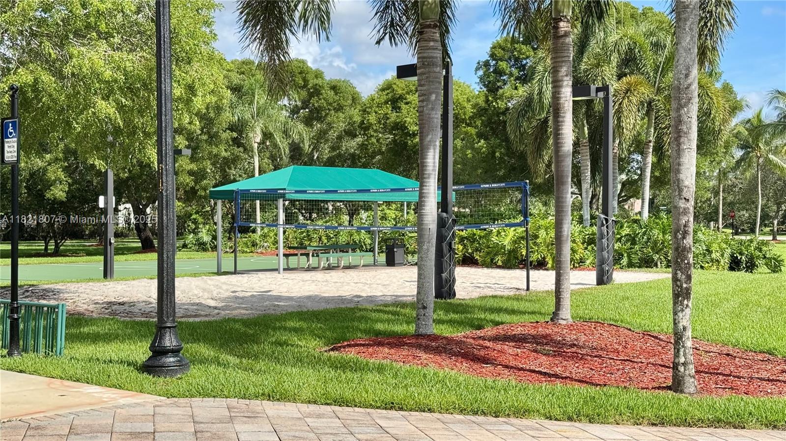 KAPOK GROVE ESTATES - Residential