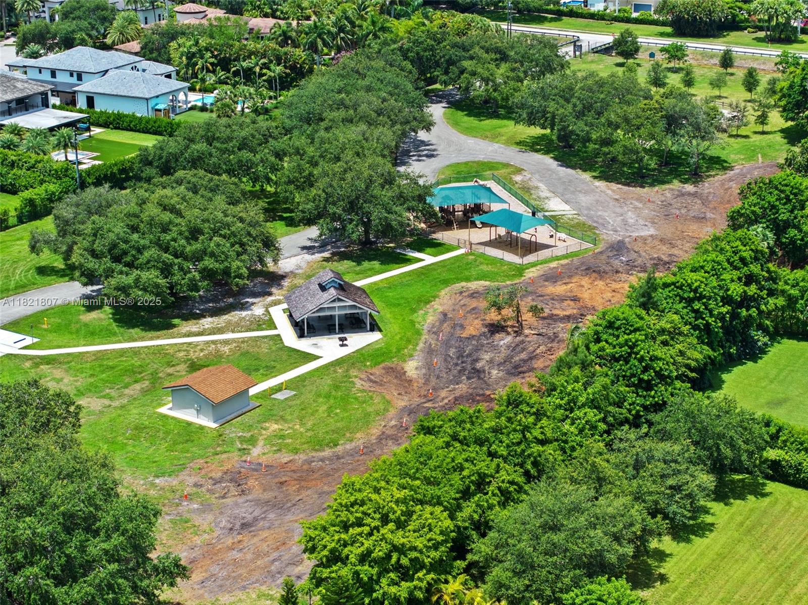 KAPOK GROVE ESTATES - Residential