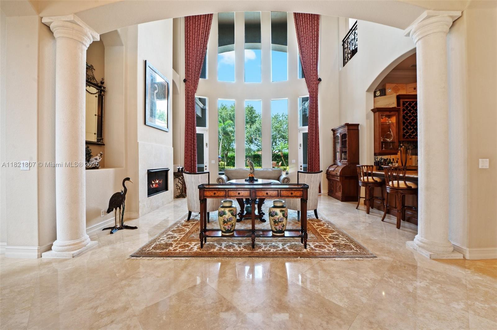 12608 S Stonebrook Cir, Davie, FL, 33330/$2,795,000 4 12608 S Stonebrook Cir