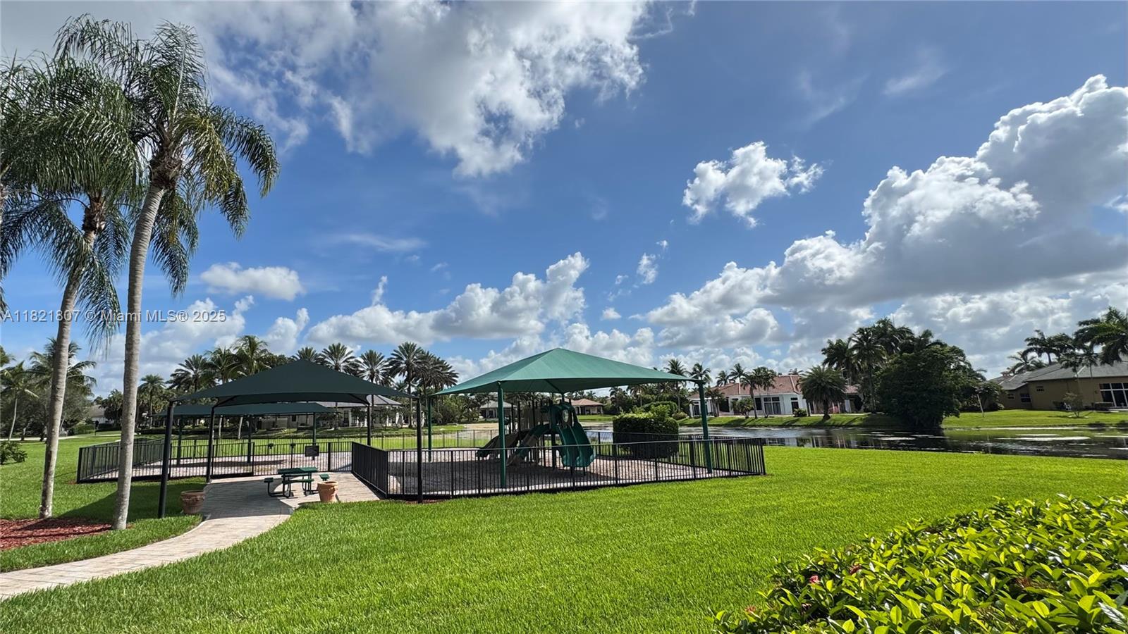 KAPOK GROVE ESTATES - Residential