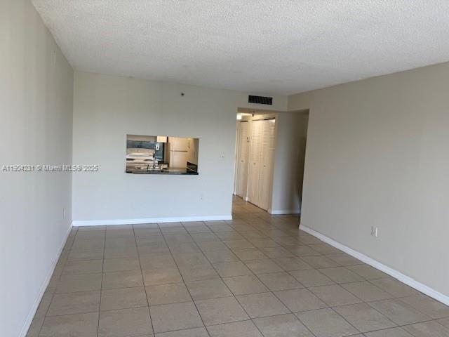 GOLFVIEW CL FONTAINBL PK - Residential Lease