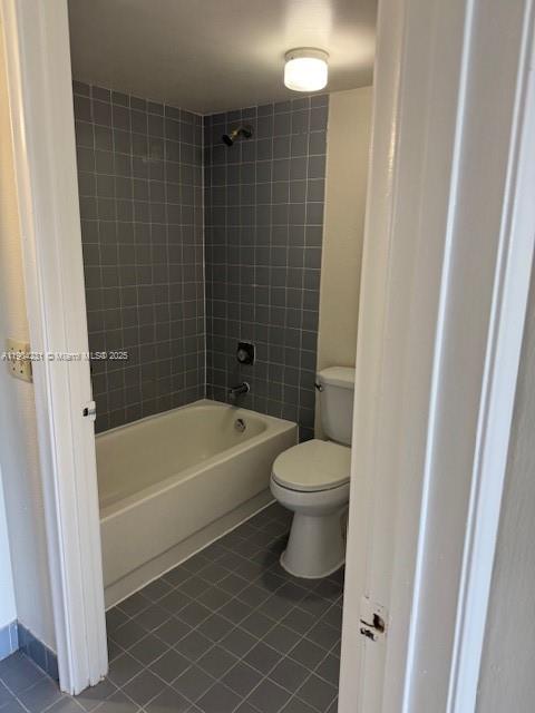 GOLFVIEW CL FONTAINBL PK - Residential Lease