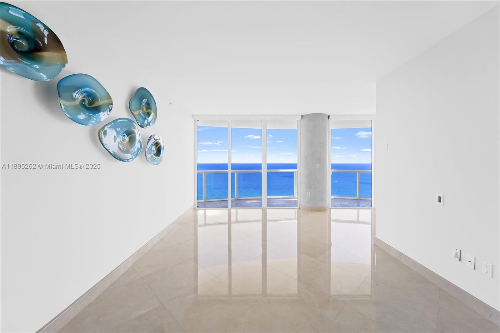 6365 Collins Ave 4002