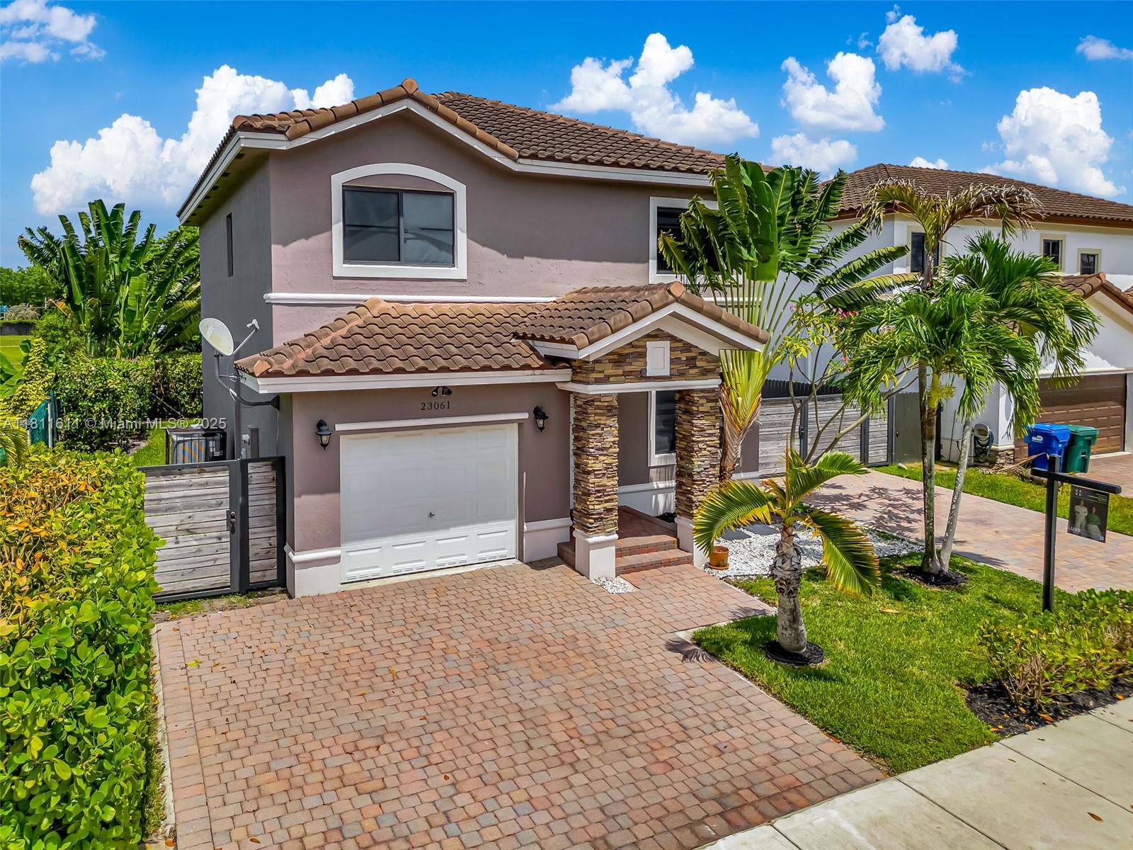 23061 Sw 114th Path, Miami, Broward County, Florida - 4 Bedrooms  
3 Bathrooms - 