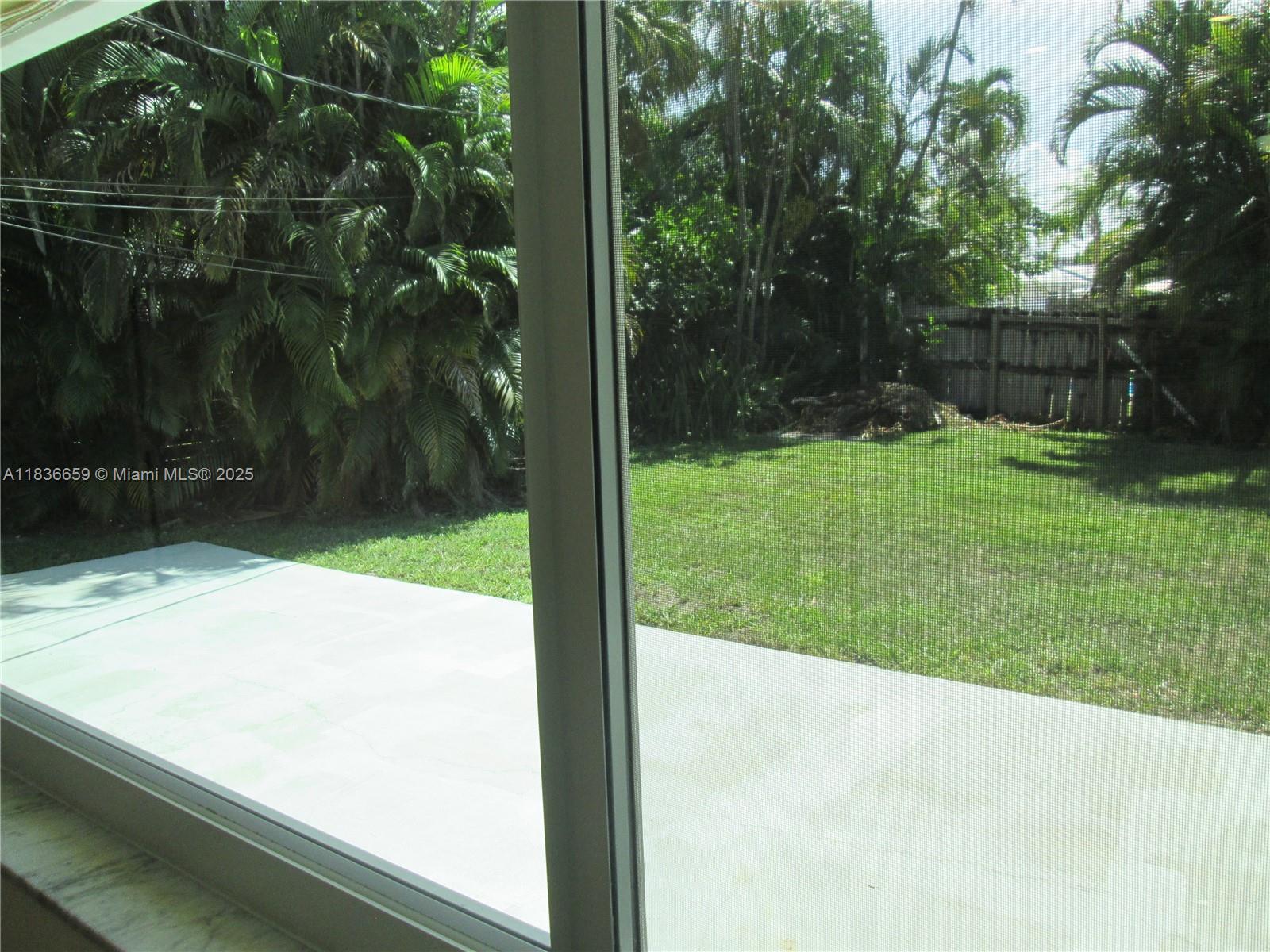 CORAL RIDGE COUNTRY CLUB - Residential Lease