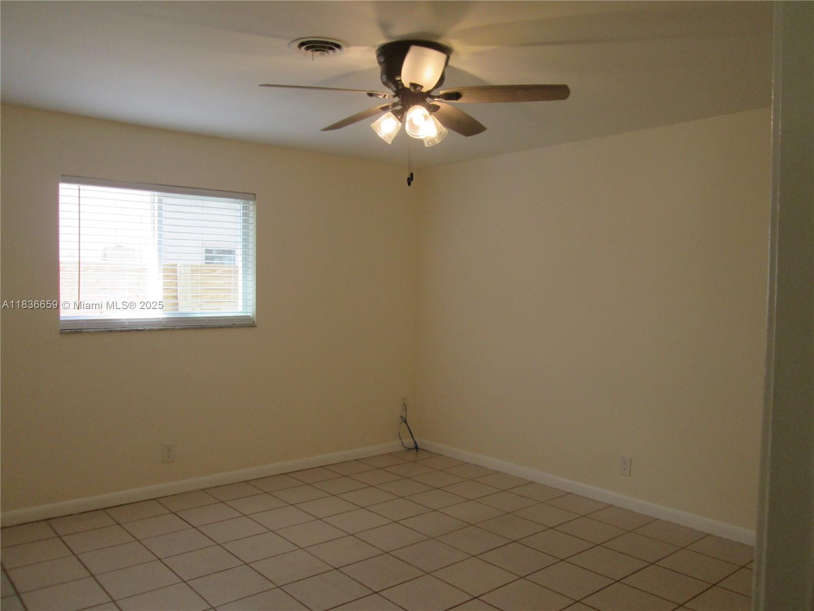 CORAL RIDGE COUNTRY CLUB - Residential Lease