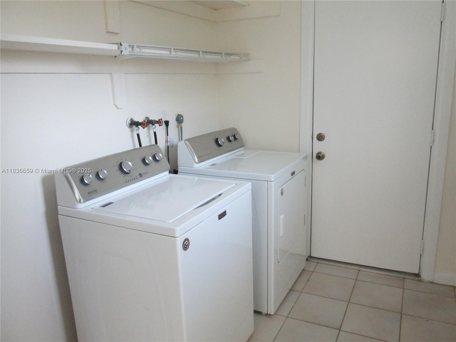 CORAL RIDGE COUNTRY CLUB - Residential Lease