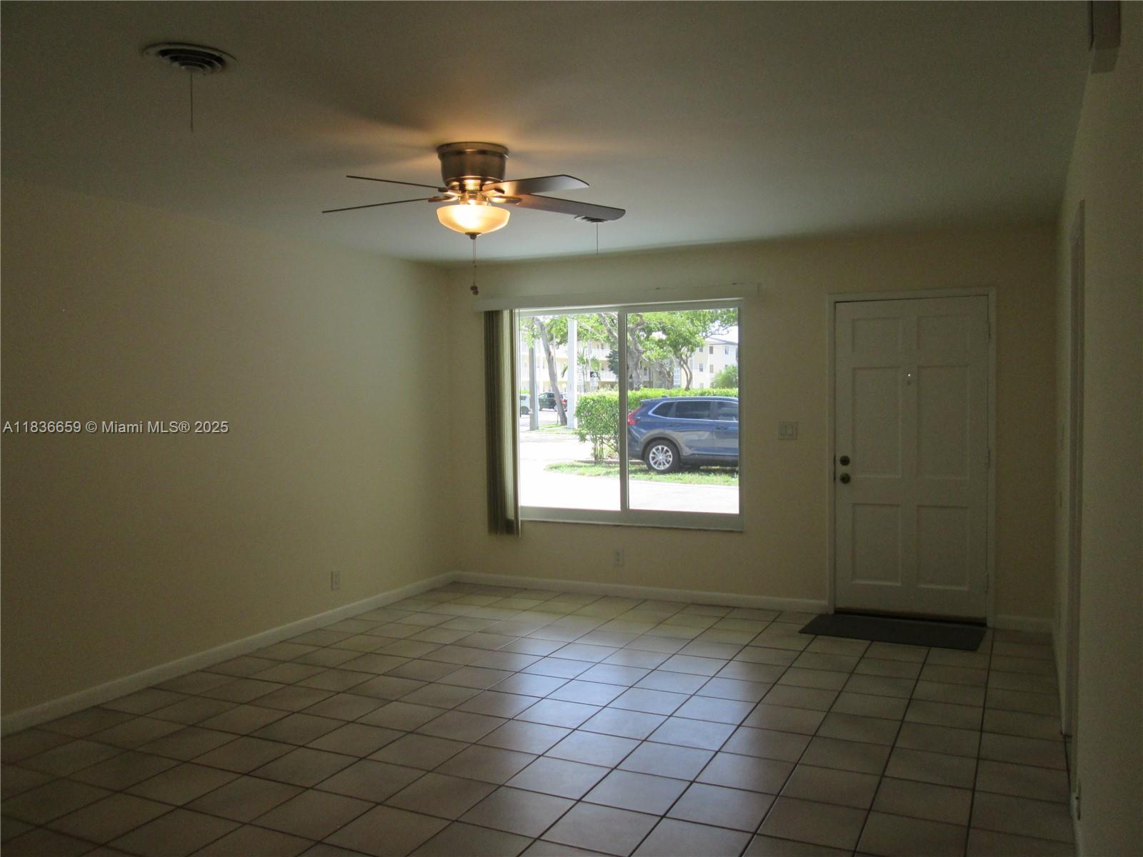 CORAL RIDGE COUNTRY CLUB - Residential Lease