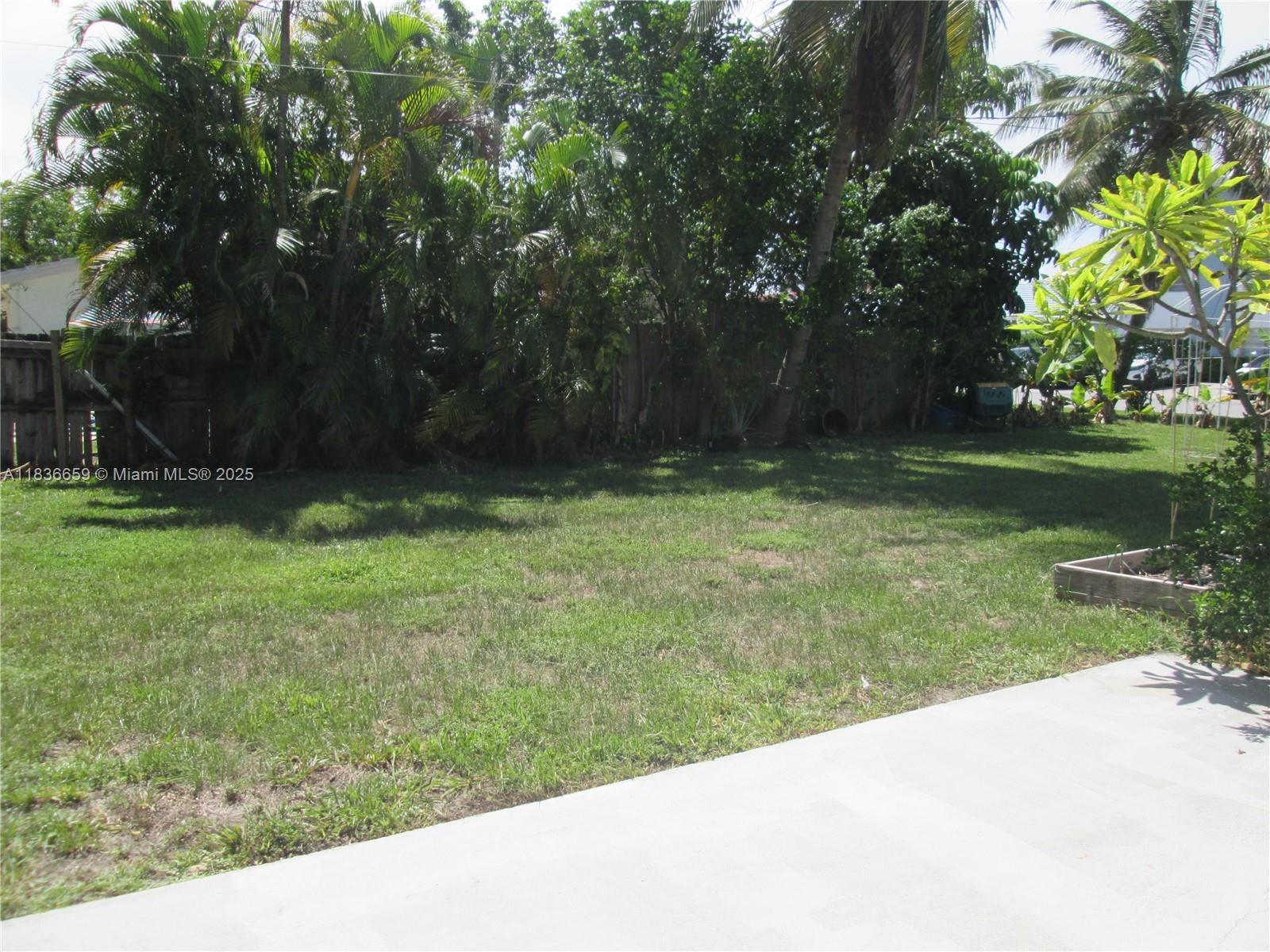 CORAL RIDGE COUNTRY CLUB - Residential Lease