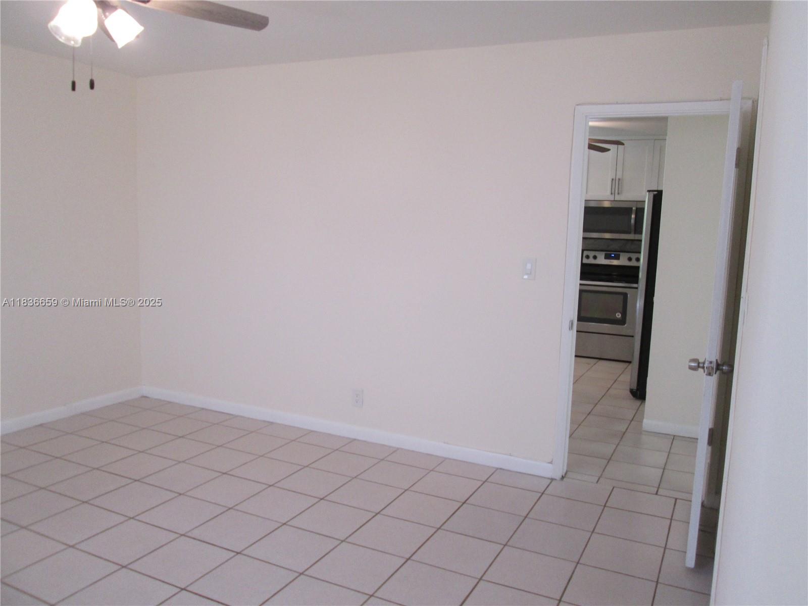 CORAL RIDGE COUNTRY CLUB - Residential Lease