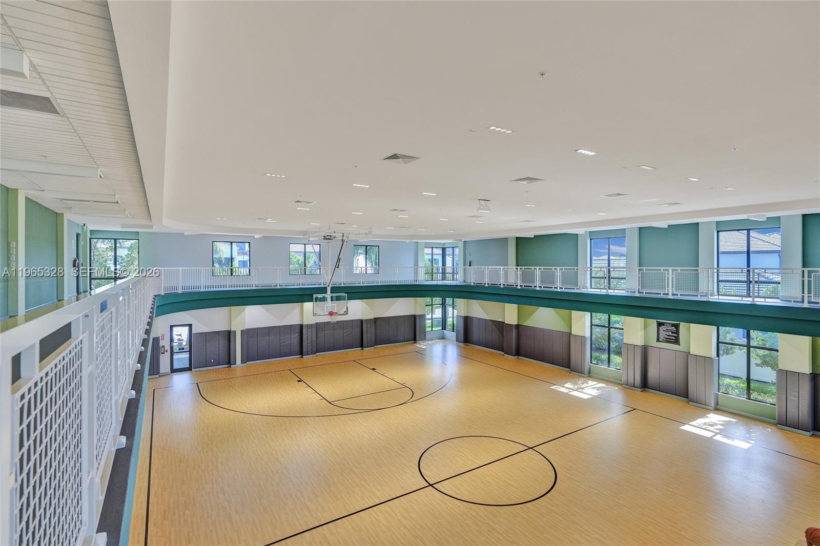 DOWNTOWN DORAL SOUTH PHAS - Residential