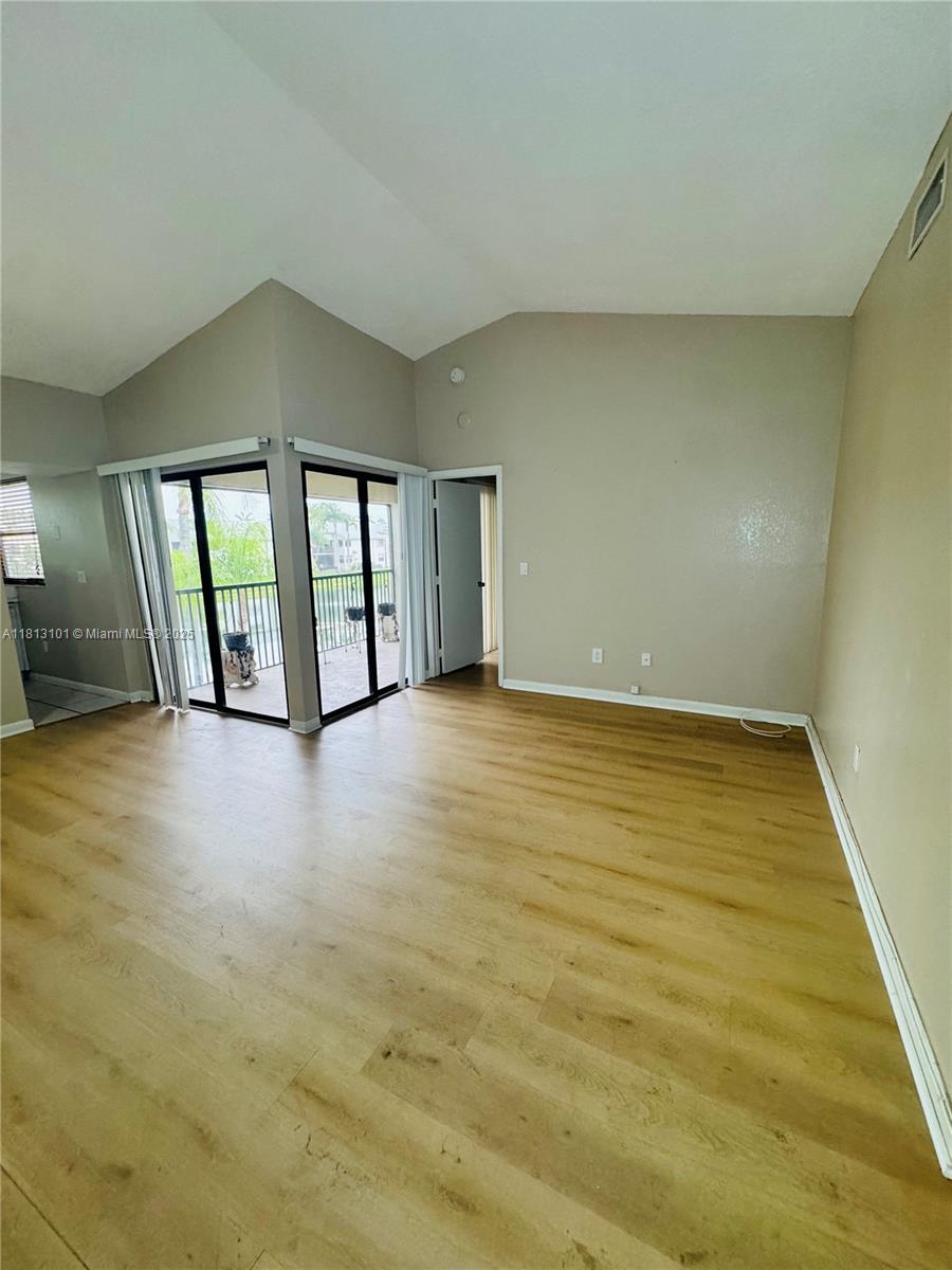 LAKESHORE CONDO #2 - Residential Lease