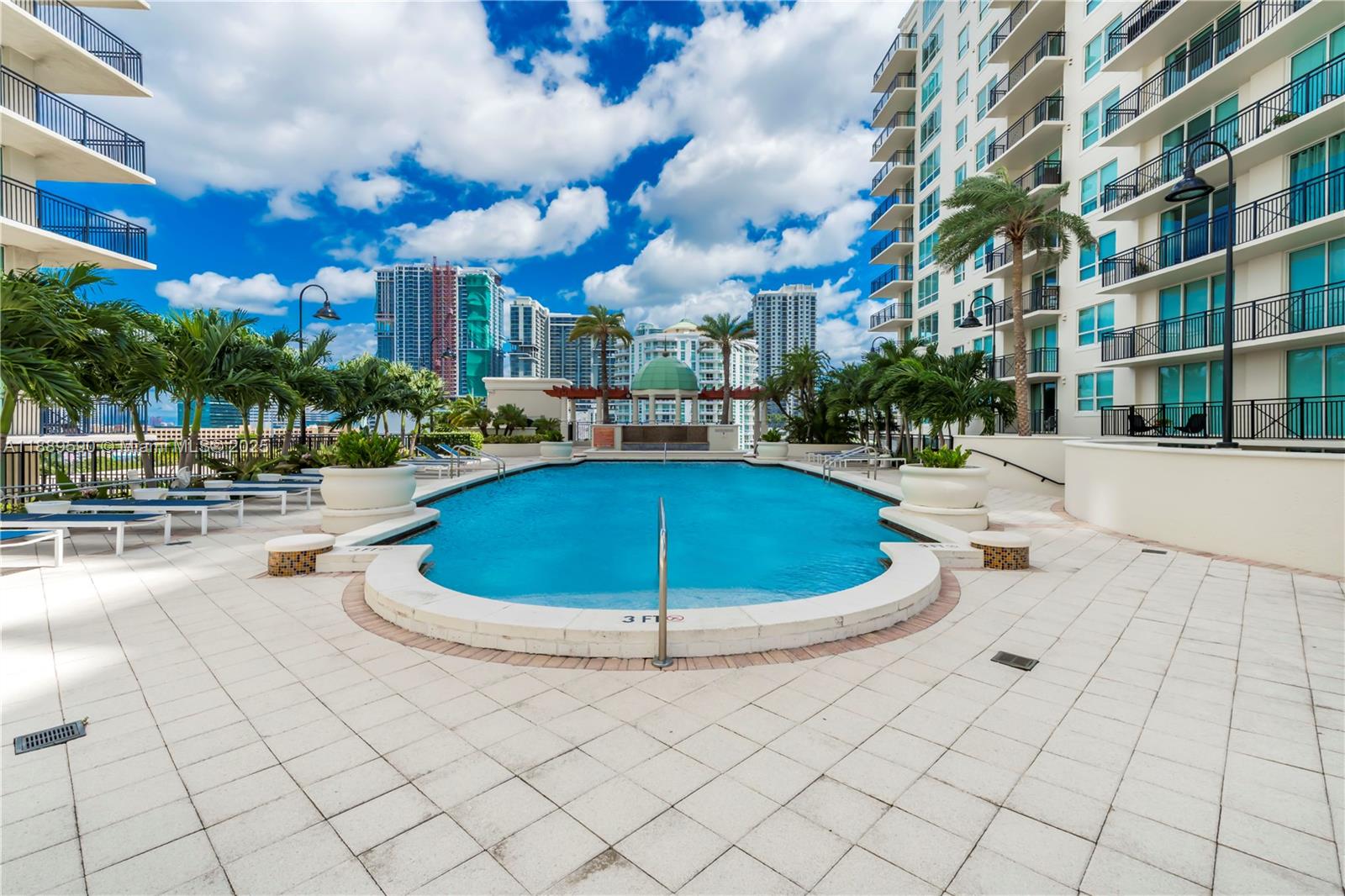SYMPHONY NORTH CONDO - Residential