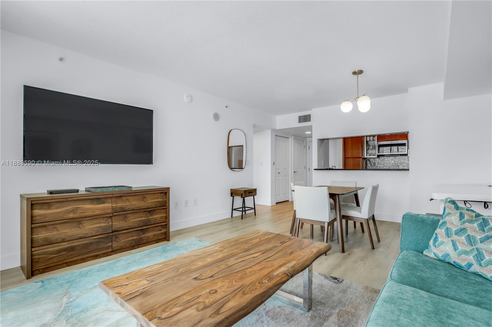 SYMPHONY NORTH CONDO - Residential