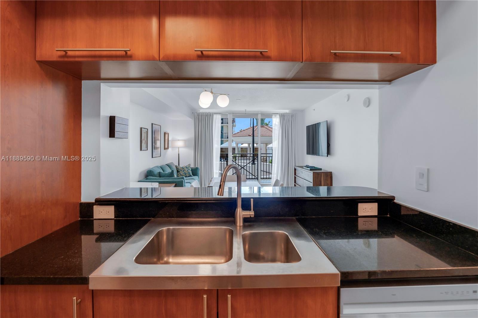 SYMPHONY NORTH CONDO - Residential