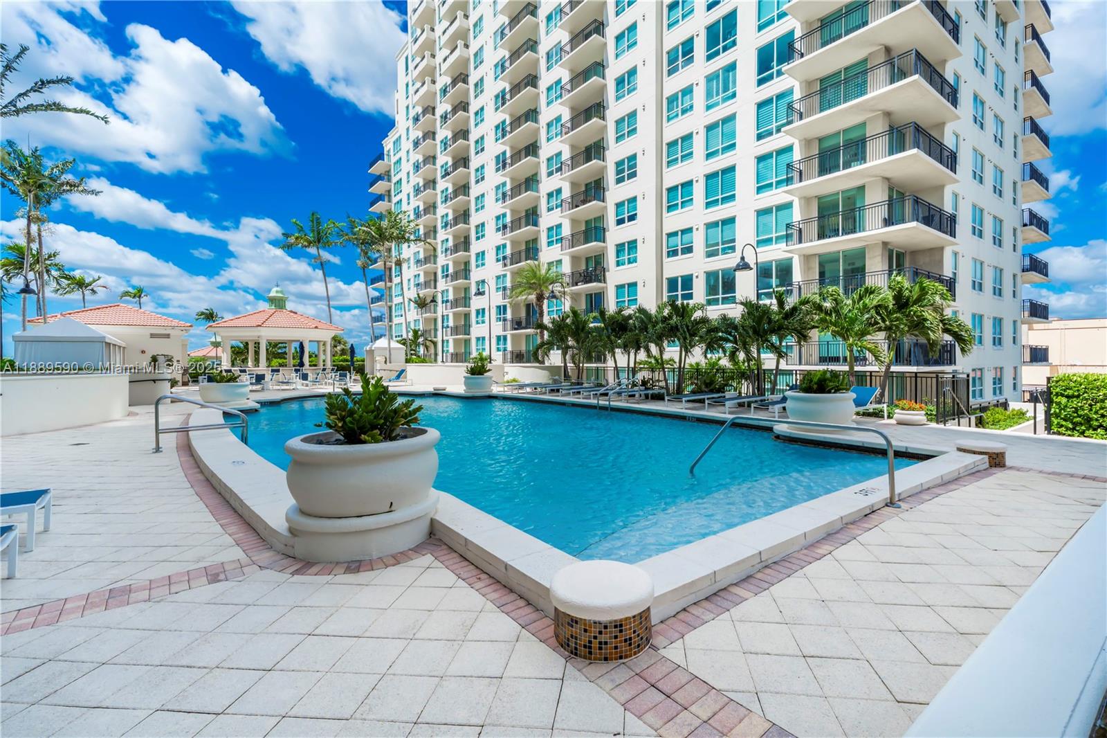 SYMPHONY NORTH CONDO - Residential