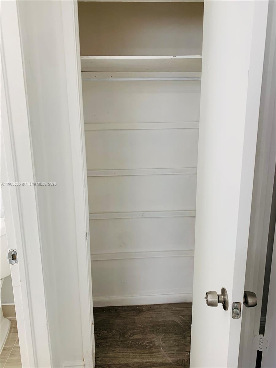 BISCAYNE HEIGHTS - Residential Lease