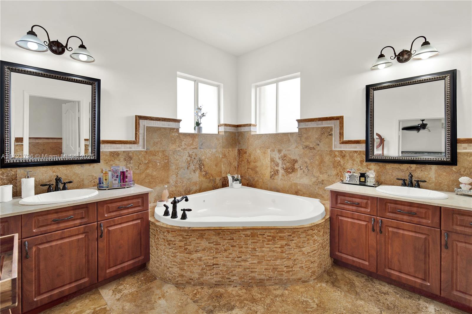 HELENA HOMES FIRST ADDN - Residential