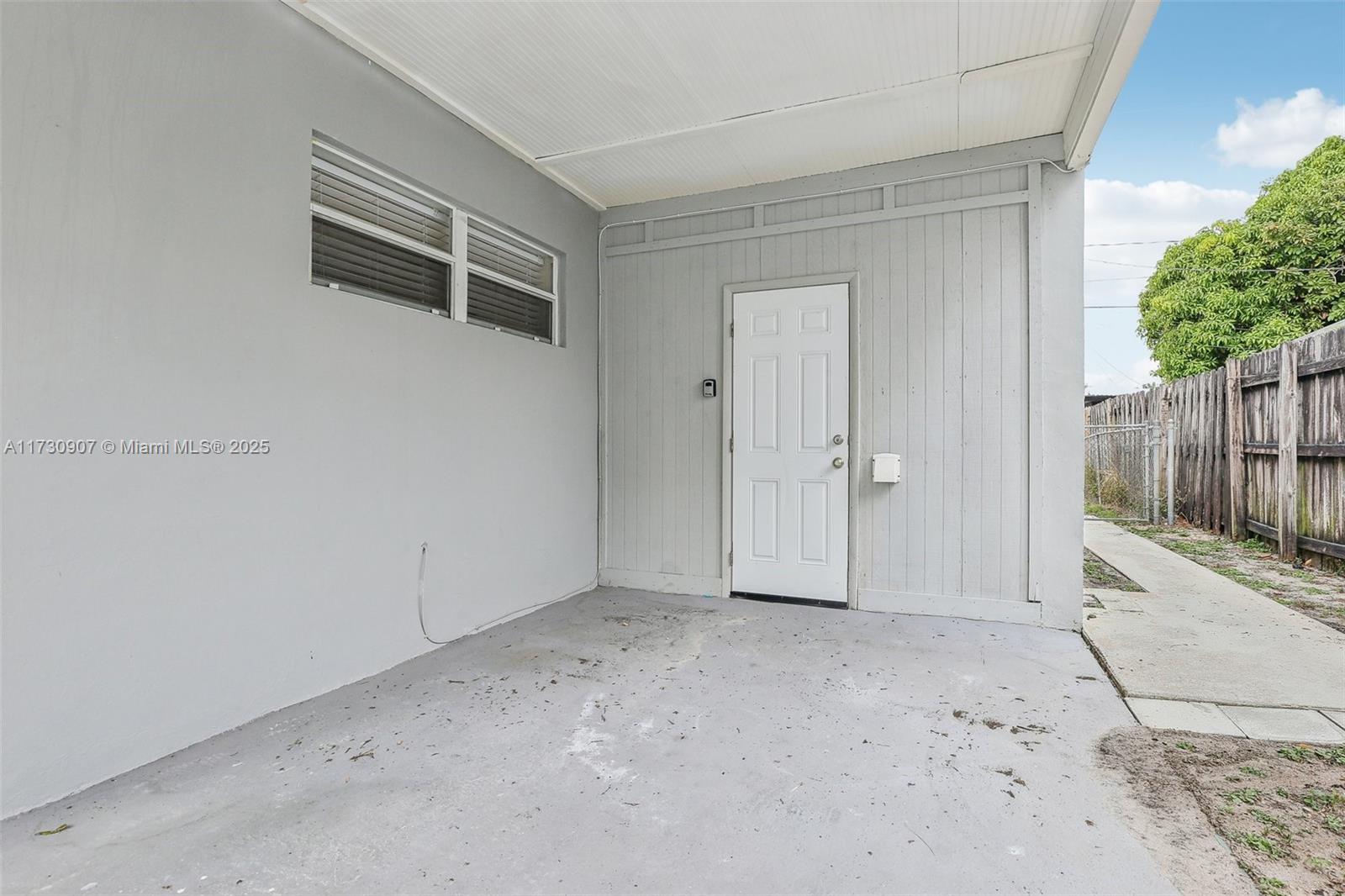 NORTH ANDREWS TERRACE FIR - Residential