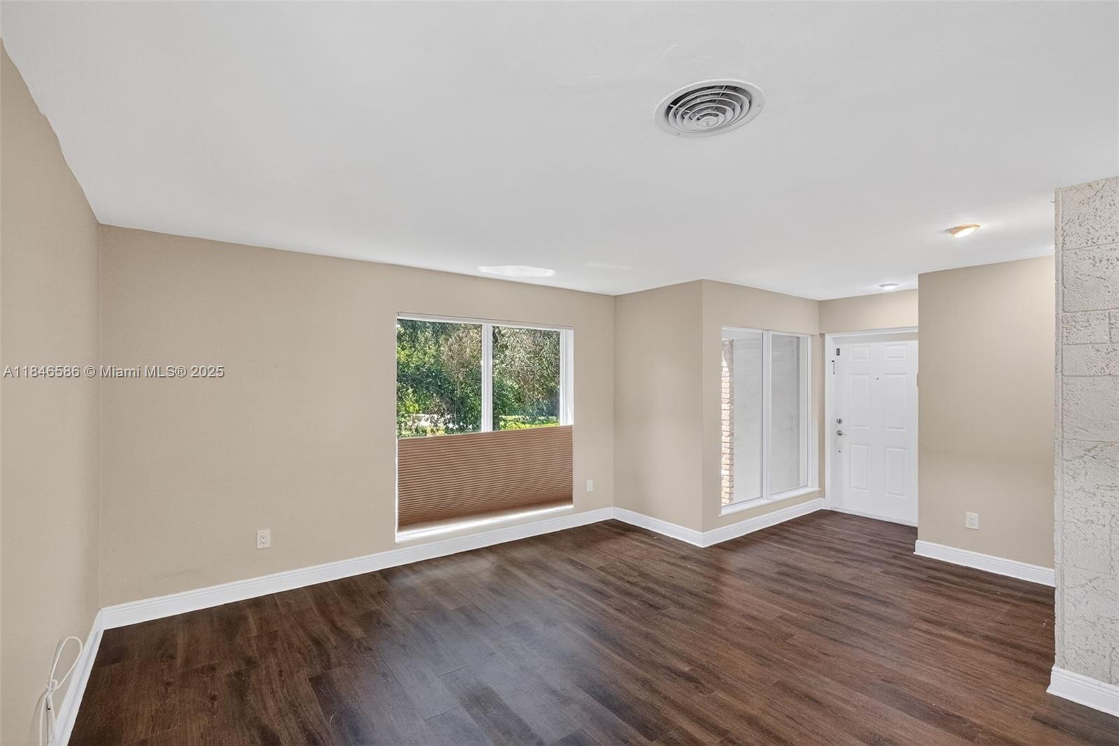 539 Menendez Ave 539