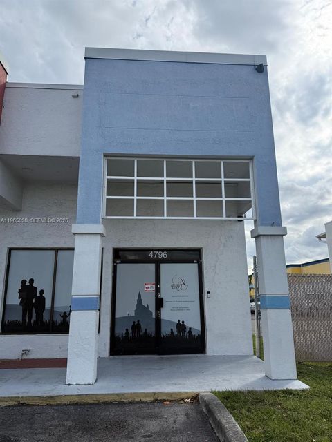 4796 NW 167Th St Miami Lakes FL 33014