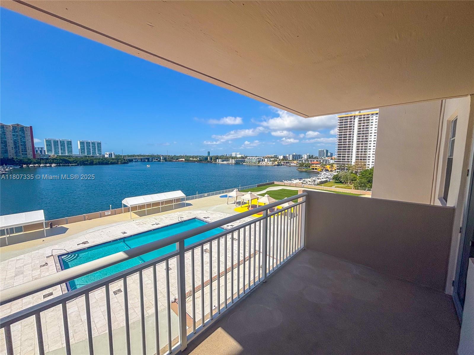 250 174th St 601, Sunny Isles Beach, Miami-Dade County, Florida - 1 Bedrooms  
2 Bathrooms - 