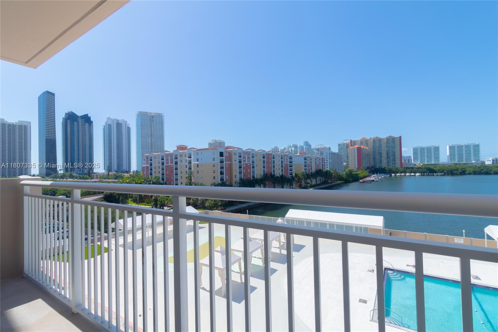 250 174th St 601
